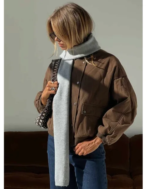 Delyla Scarf