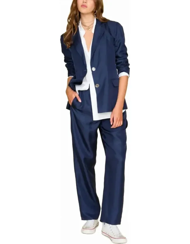 Wells Straight Leg Pants