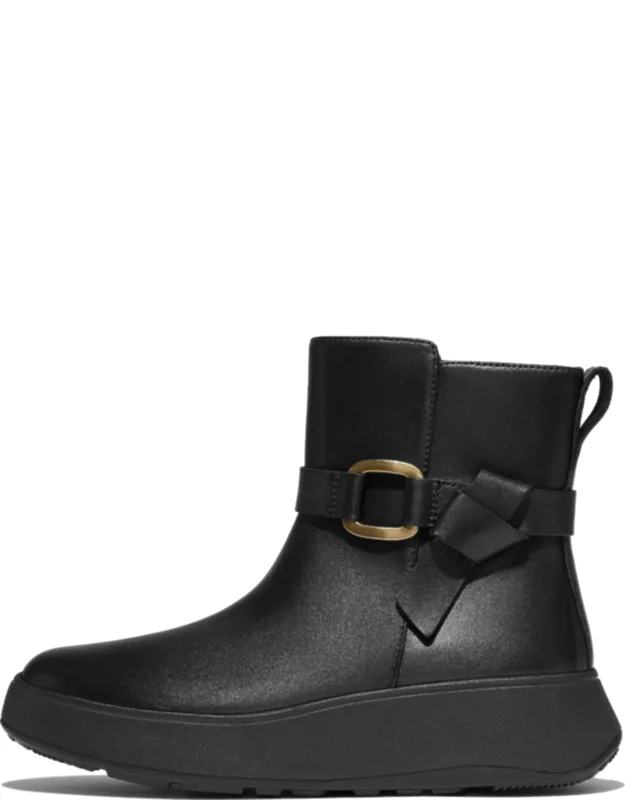 Square-ring Leather Ankle Boots