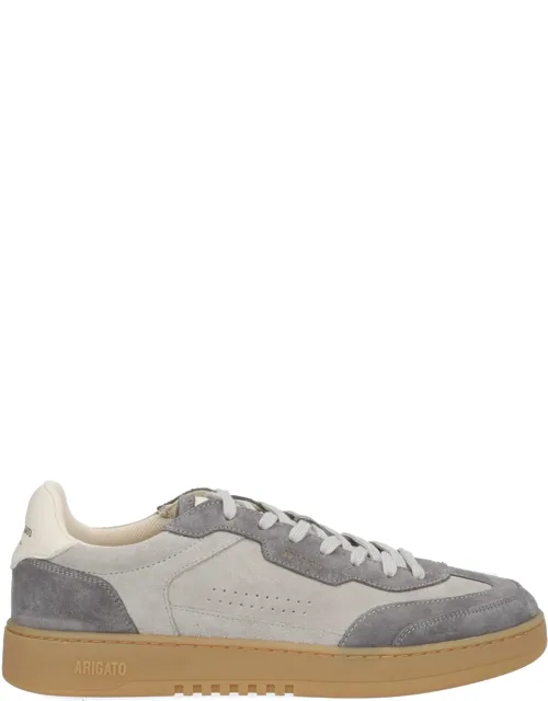 "says T-toe" Sneaker