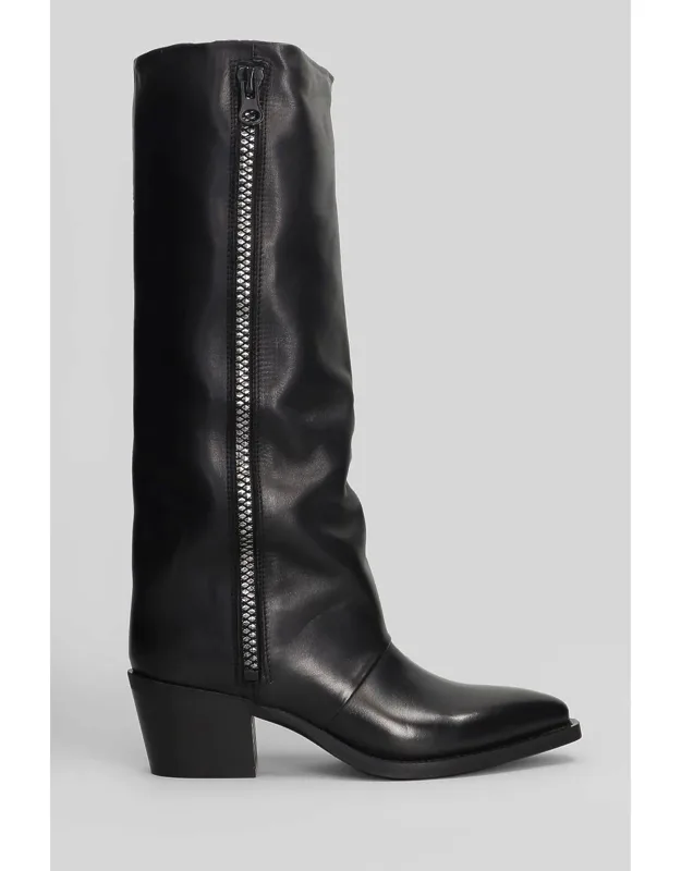 Texan Boots With Pointed Toe And Slip On