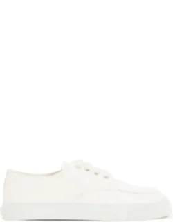 Sneakers With Round Toe And Lace-up Fastening