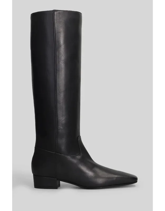 Low Heel Boots