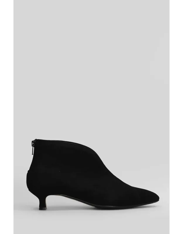 Low Heels Ankle Boots