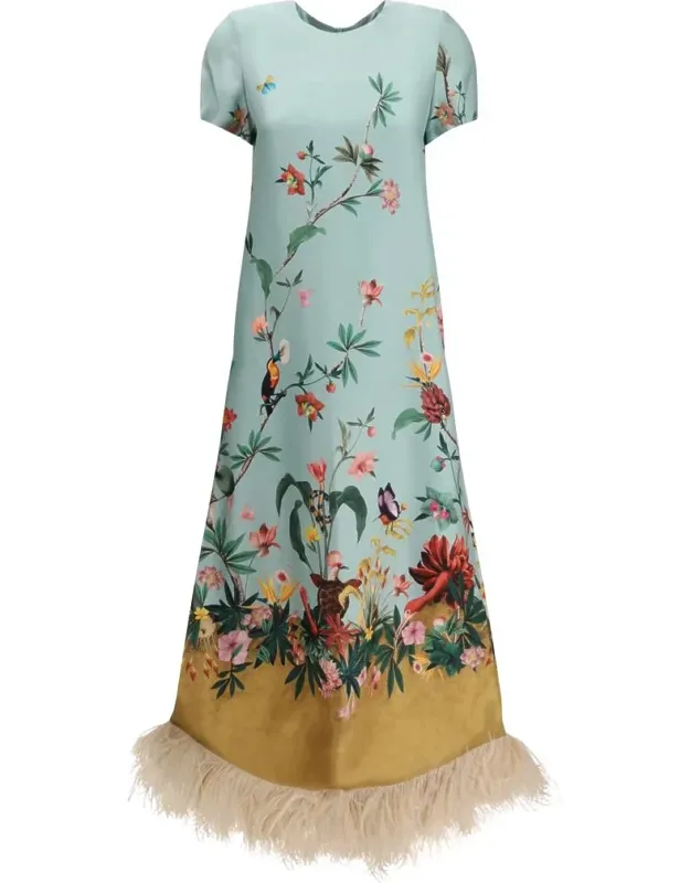 The Swing By Dress With Silk Twill And Fluid Hand