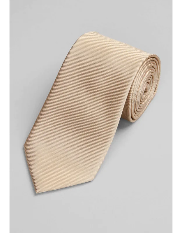 Traveler Collection Solid Tie