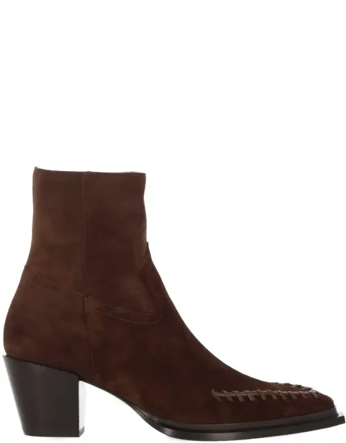 Boots With Pointed Toe And Zip Closure