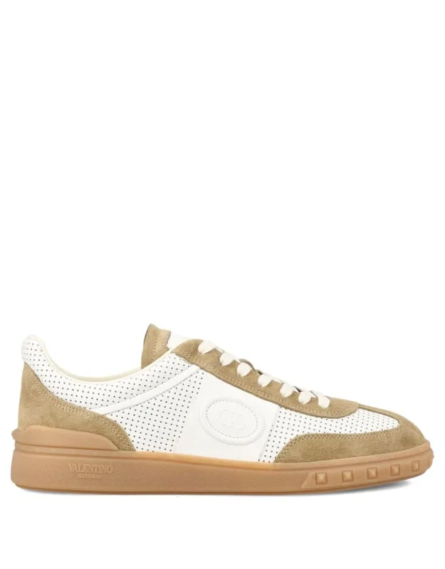 Sneakers Perforated Leather
