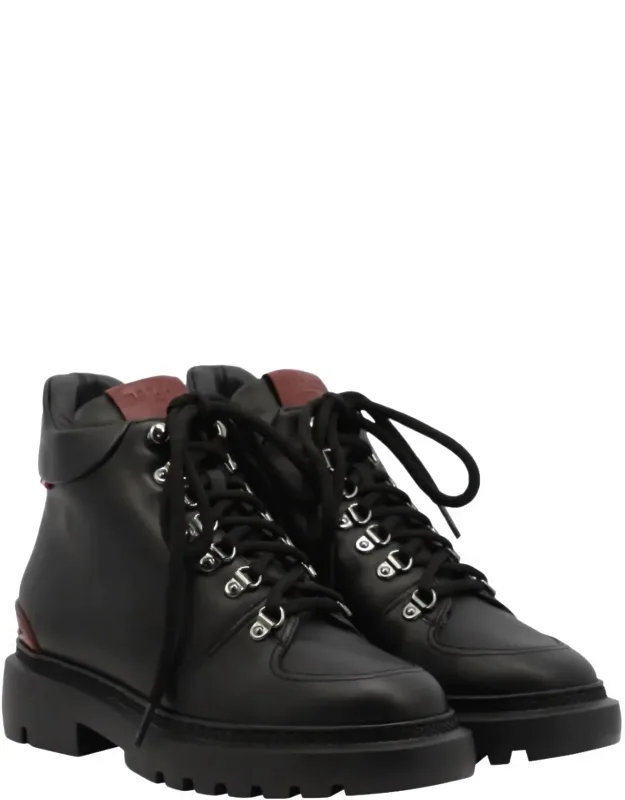 Valiant Calf Leather Boots