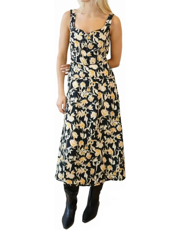 Sweetheart Neckline Midi Dress