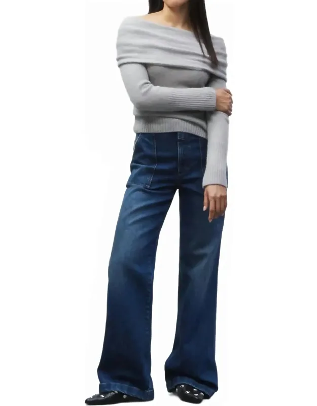 Flared Jeans