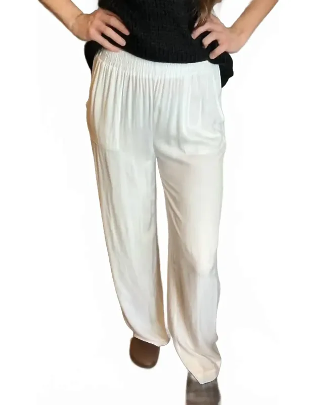 Minimalist Wide-leg Pants