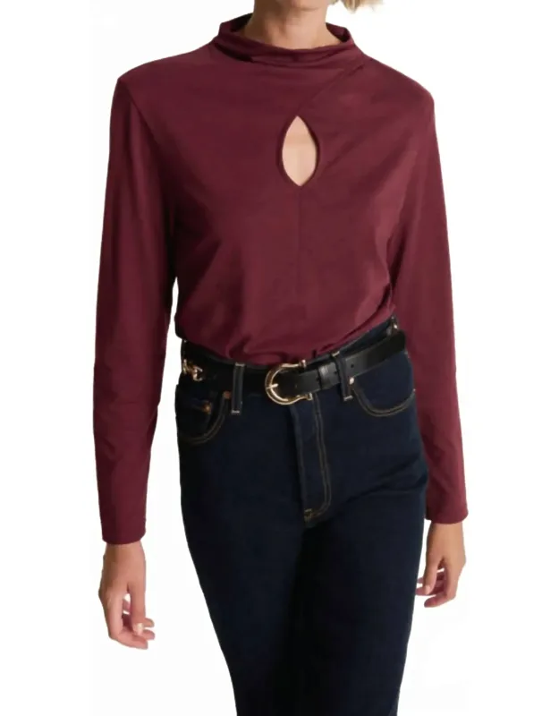 Keyhole Tee