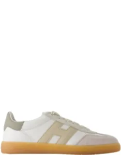 Cool Sneakers
