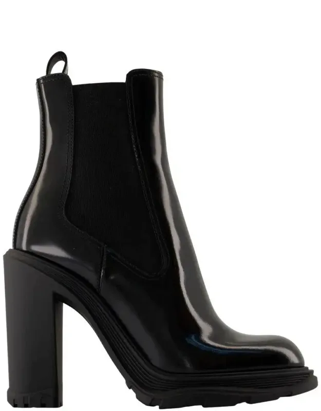Boots With 8.5 Cm Heel And Smooth Calfskin