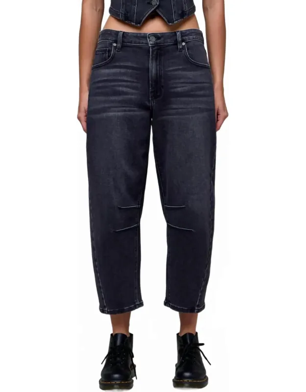 Cropped Barrel Jeans