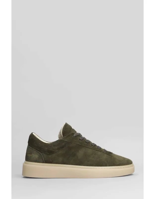 Fly Sneakers