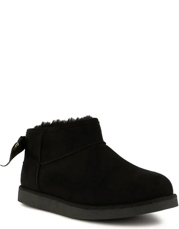 Kelsey Round Toe Ankle Boots