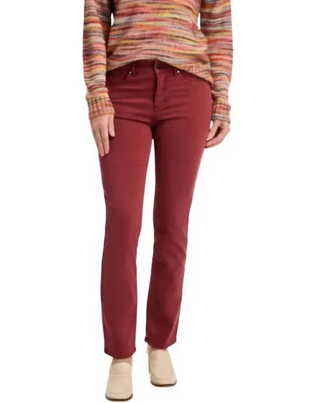 Mid Rise Tapered Jeans