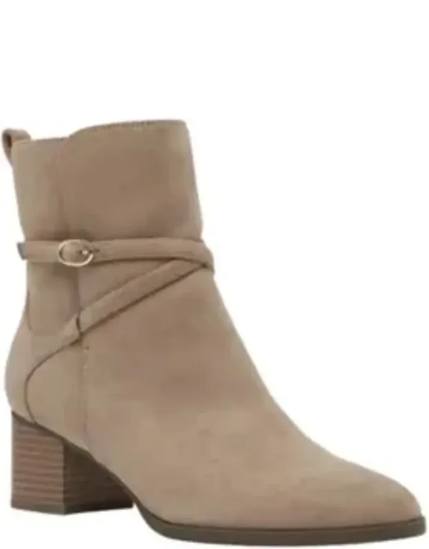Moore Boots Pointed Toe Ankle Booties