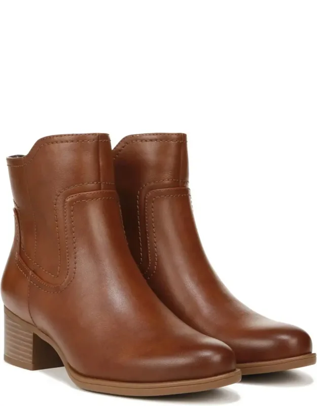 Kelby Boots