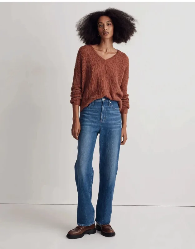 Alna Sweater Cable-knit V-neck Pullover
