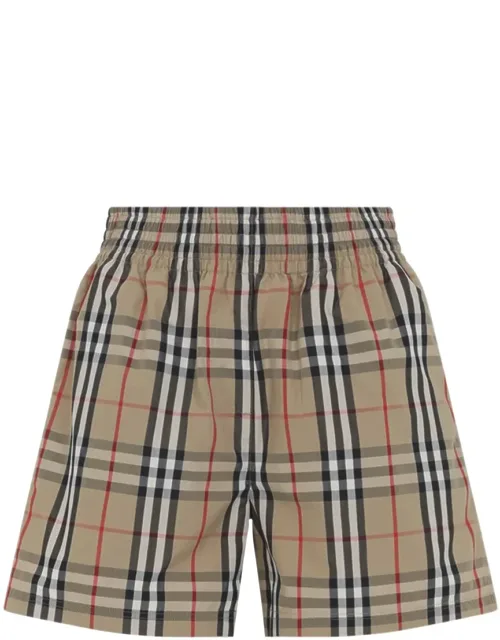 Shorts With Elastic Waistband And Inseam Side Pockets