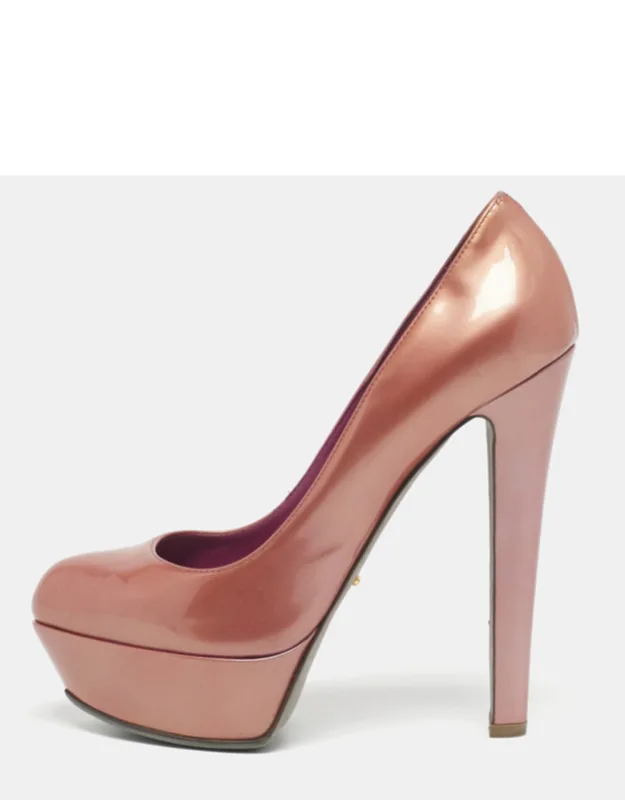 Metallic Patent Leather Round Toe Platform Pump