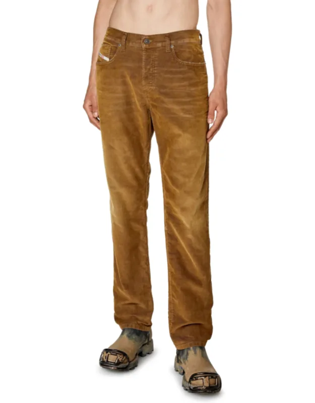 Tapered Jeans