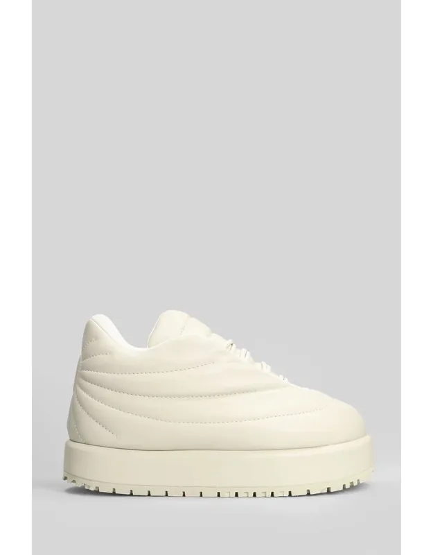 Pluto Sneakers