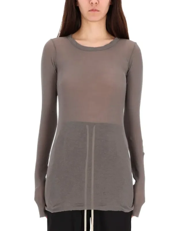 Long-sleeved T-shirt