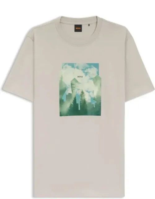 Printed-artwork T-shirt