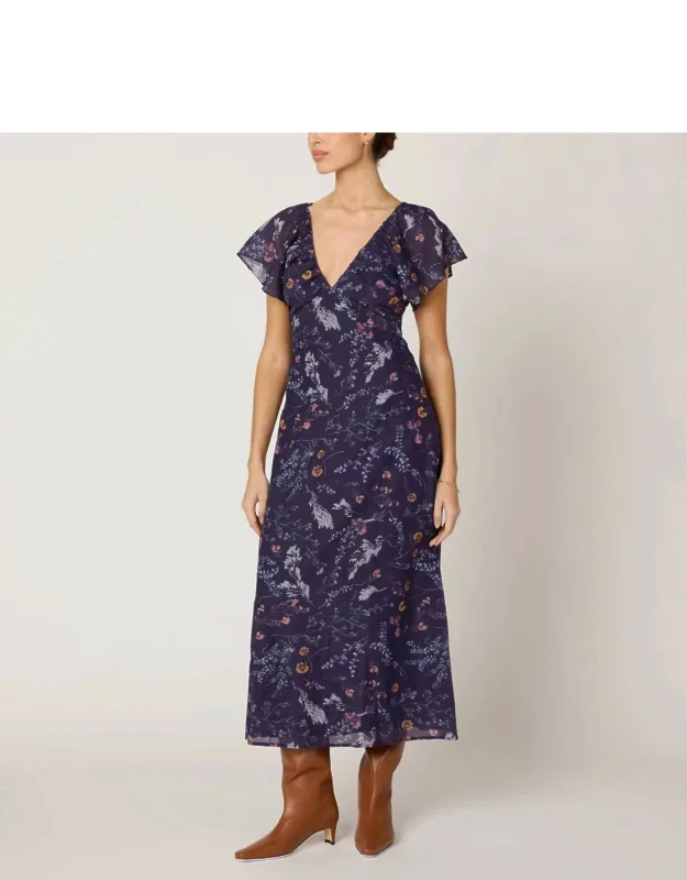 Victoria Midi Dress - Boho Chic With Flutter Sleeves And Floral Print