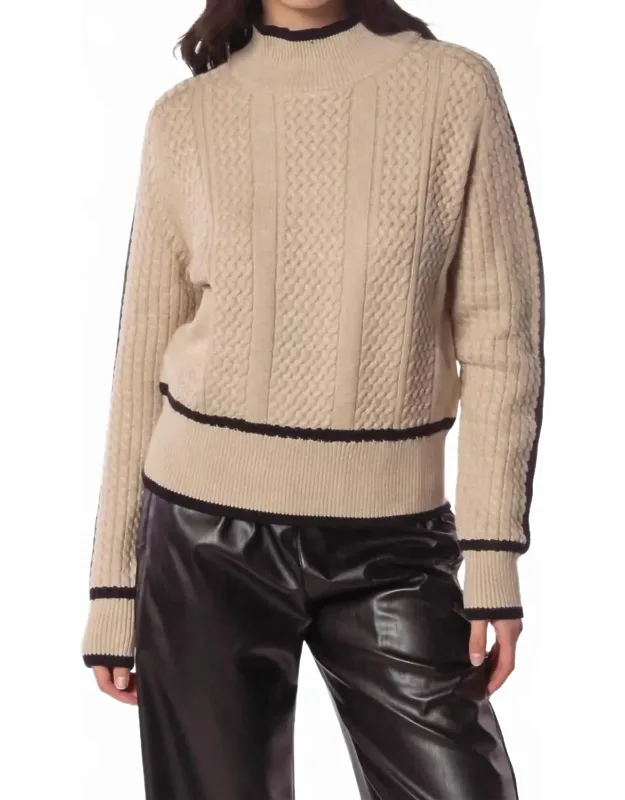 Kevin Turtleneck Sweater With Stylish Turtleneck And Long Sleeves