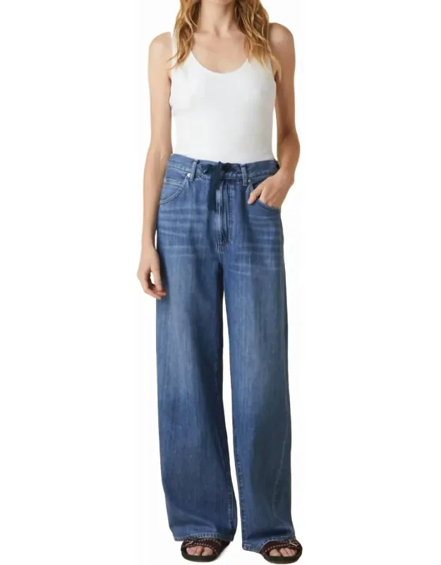 Relaxed Wide Leg Pants