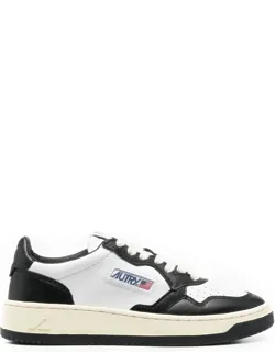 Medalist Sneakers