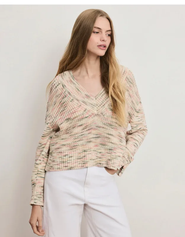 Anola V-neck Sweater
