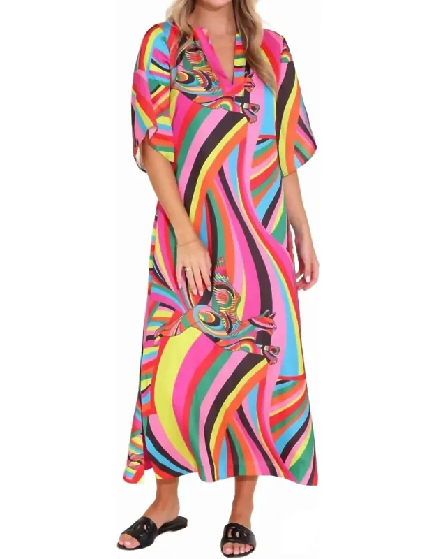 Effortless Elegance With Flattering V-neckline_