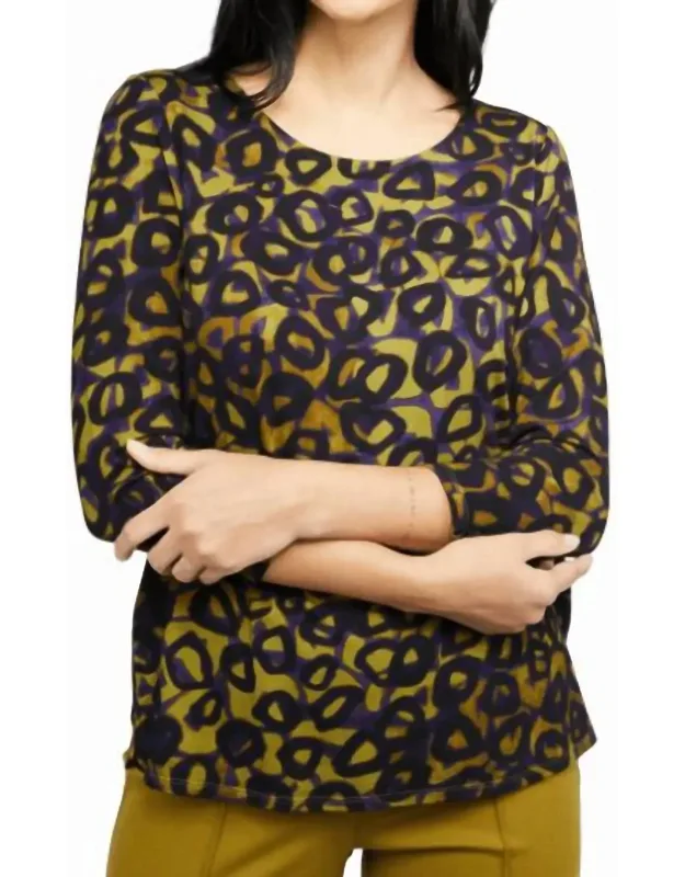 Arthouse Knits Layered Circles Easy Tee