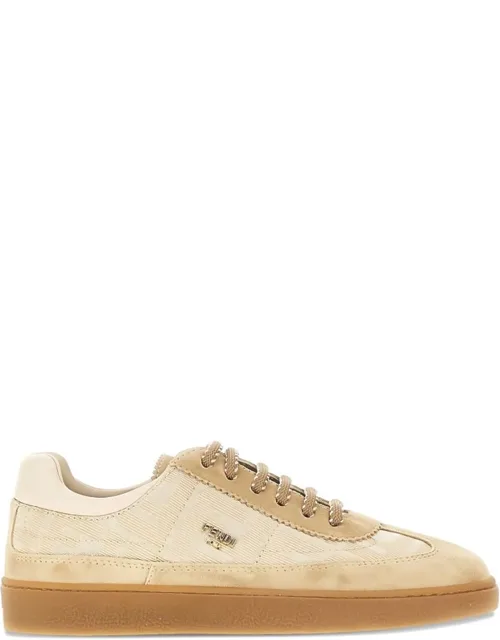 Sneakers With Logo