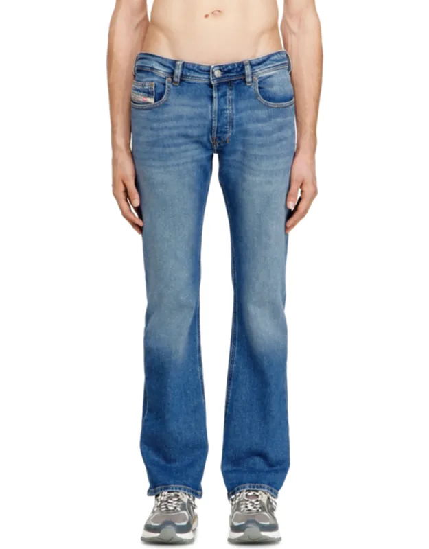 Bootcut Jeans