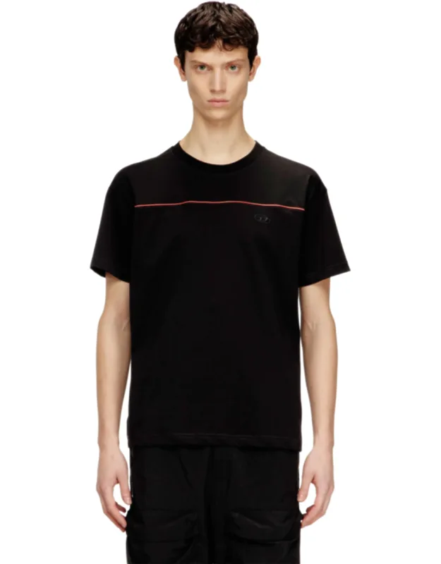 T-shirt With Contrast Piping