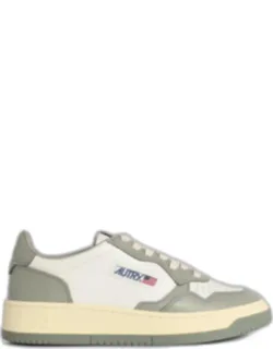 Medalist Low Leather Sneakers