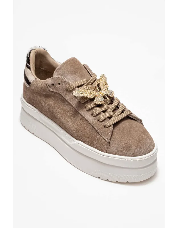 Anda Leather Buckled Sneakers