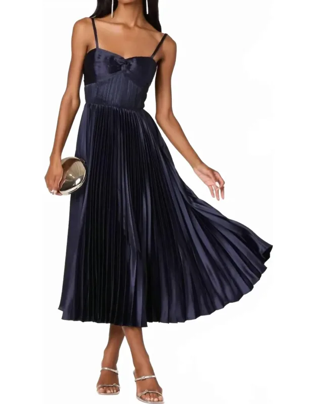 Sweetheart Pleated Midi Dress