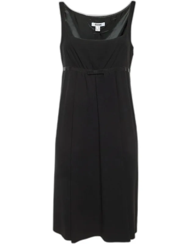 Crepe Sleeveless Mini Dress