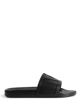 Sandals & Slides