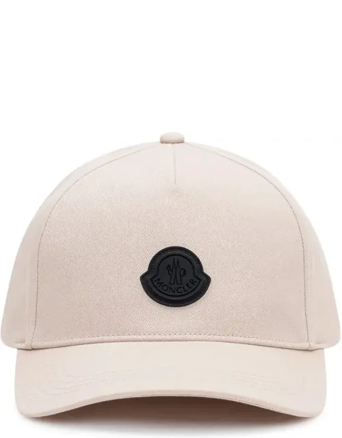 Baseball Hat With Curved Visor