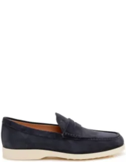 Loafers With An Essential Design