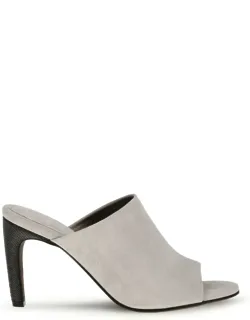 Sneakers With Refined Elegance And Attention To Detail